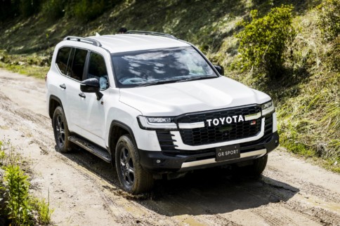 The 300 Series Land Cruiser And Will It Be Available In The States?