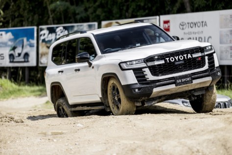 the-300-series-land-cruiser-and-will-it-be-available-in-the-states-2021-08-24_10-47-54_778963