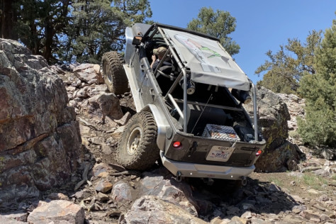 a-bulletproof-bombshell_jku-4x4-with-genright-offroad-elite-kit-2021-09-14_10-50-59_309509