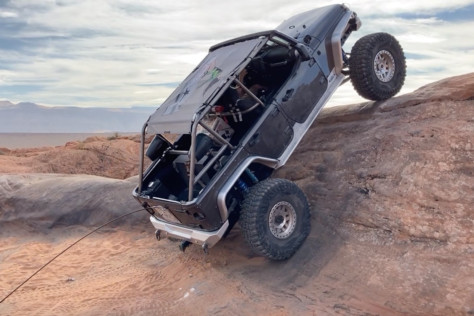 a-bulletproof-bombshell_jku-4x4-with-genright-offroad-elite-kit-2021-09-14_10-51-07_523705