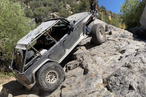 a-bulletproof-bombshell_jku-4x4-with-genright-offroad-elite-kit-2021-09-14_10-51-32_751197