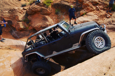 a-bulletproof-bombshell_jku-4x4-with-genright-offroad-elite-kit-2021-09-14_10-53-23_987055