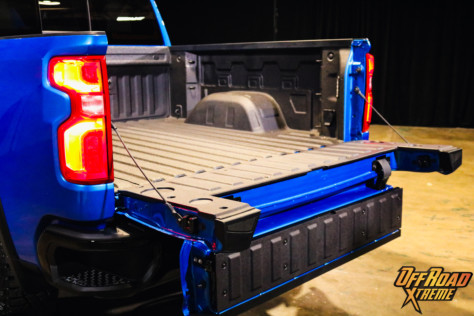 zr2-flagship-revealed-in-all-new-2022-chevrolet-silverado-lineup-2021-09-09_13-14-53_245336