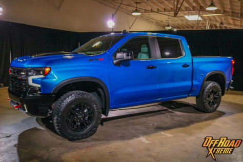 zr2-flagship-revealed-in-all-new-2022-chevrolet-silverado-lineup-2021-09-09_13-17-20_489296