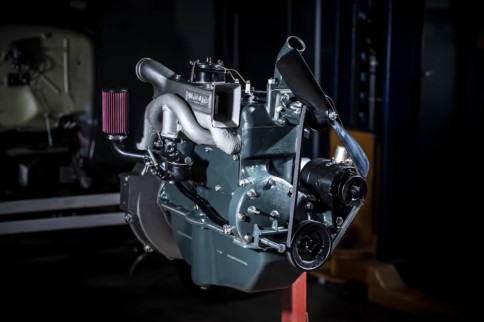 Video: Time-Lapse Rebuild Of a 1930 Model A Four-Cylinder Engine