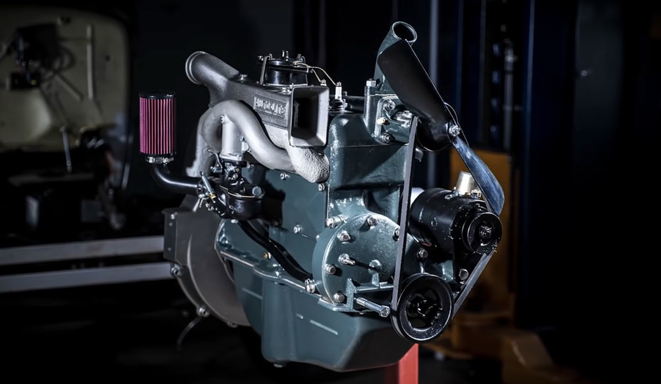 Video: Time-Lapse Rebuild Of a 1930 Model A Four-Cylinder Engine