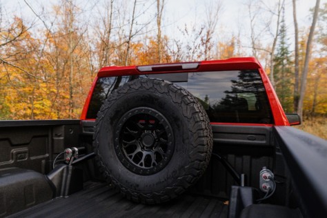 blacklake-xt1-is-ready-to-take-on-ford-f-150-raptor-2021-11-18_17-45-07_984150