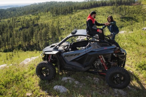 polaris-introduces-2022-rzr-pro-r-amp-rzr-turbo-r-2021-11-17_11-04-28_324414