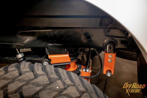 sema-2021-new-maxtrac-suspension-ram-hd-truck-lifts-2021-11-04_09-53-48_654751