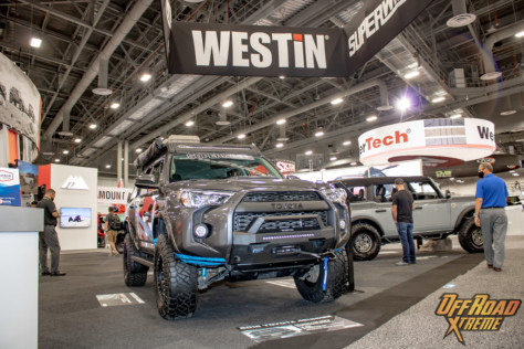 sema-2021-westin-automotive-all-armored-up-toyota-4runner-2021-11-26_12-40-24_081604