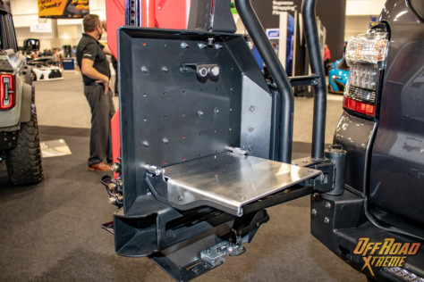 sema-2021-westin-automotive-all-armored-up-toyota-4runner-2021-11-26_12-42-14_013272