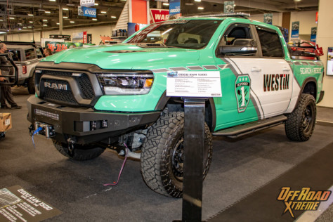 sema-2021-westin-automotive-all-armored-up-toyota-4runner-2021-11-26_12-43-30_492693