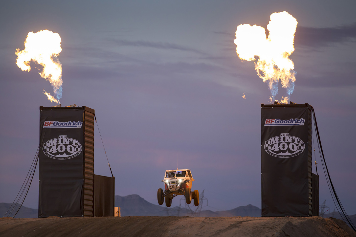 Mint 400