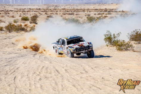 hot-laps-and-helicopters-off-roading-with-christopher-polvoorde-2021-12-23_10-54-06_464512