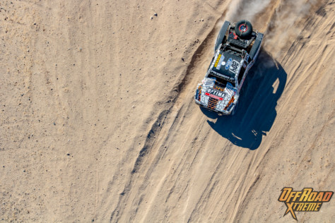 hot-laps-and-helicopters-off-roading-with-christopher-polvoorde-2021-12-23_10-55-39_905386