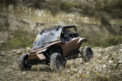 lexus-rov-is-a-hydrogen-fueled-side-by-side-2021-12-14_06-41-54_372003