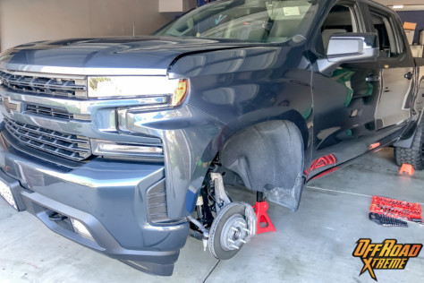 the-proper-way-to-level-out-your-truck-2021-12-08_13-04-26_382383