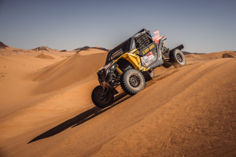 american-off-road-racer-aj-jones-wins-dakar-rally-in-can-am-utv-2022-01-14_15-50-24_250928