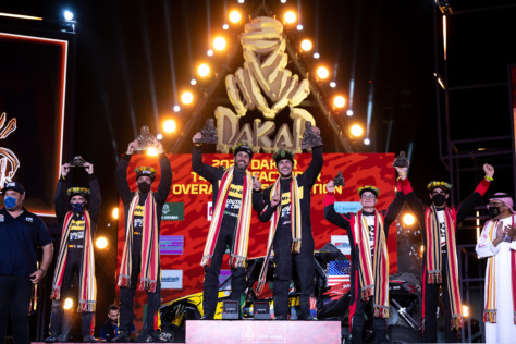 american-off-road-racer-aj-jones-wins-dakar-rally-in-can-am-utv-2022-01-14_15-51-32_358869