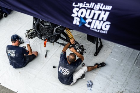 dakar-2022-a-7500km-off-road-rally-across-saudi-arabian-deserts-2022-01-03_17-21-49_326940