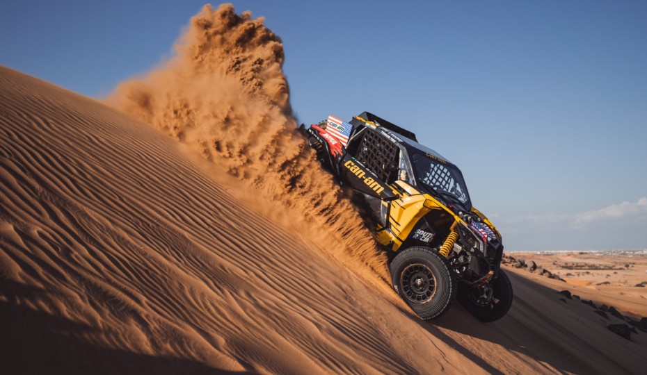 DAKAR 2022: A 7,500km Off-Road Rally Across Saudi Arabian Deserts