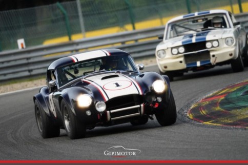 Video: Christophe Van Riet Drifting a Cobra 289 In Europe