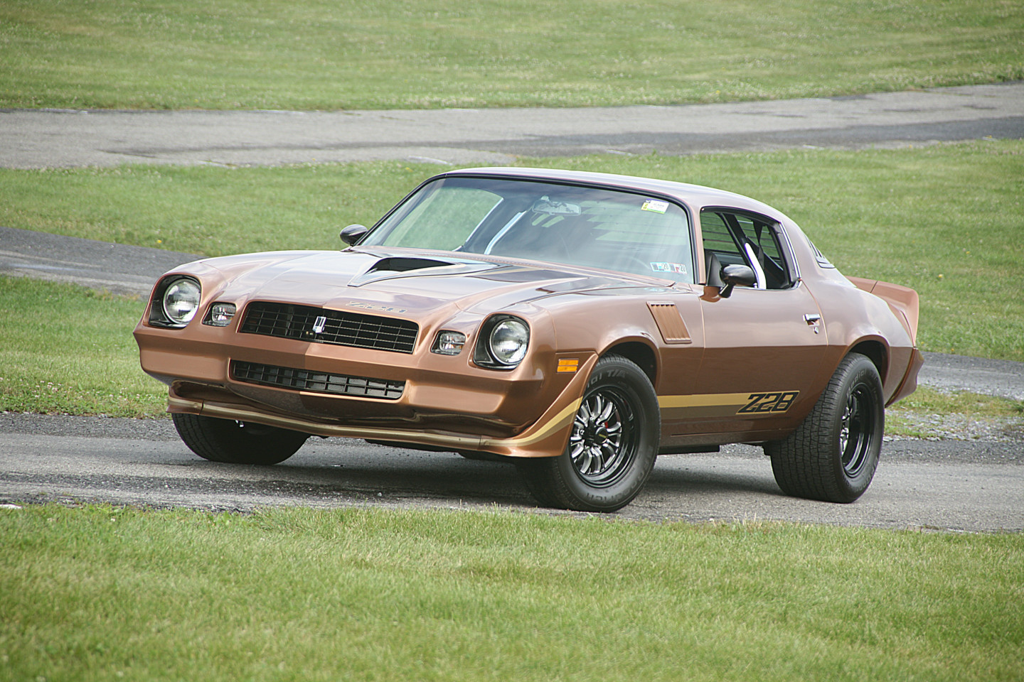 feature car