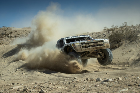 desert-challenge-champion-off-roading-with-christopher-polvoorde-2022-02-04_14-22-11_947832