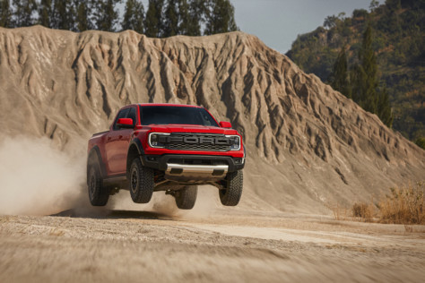 ford-next-gen-ranger-raptor-cleared-to-land-in-europe-and-america-2022-02-22_06-11-07_894502