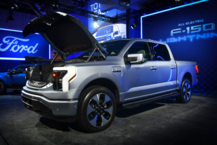 Ford Threatens Dealerships Over Unfair F-150 Lightning Practices