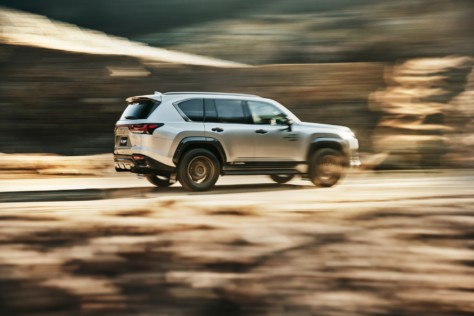 lexus-lx-600-offroad-jaos-ver-is-a-luxurious-off-roader-2022-02-04_14-02-42_184643