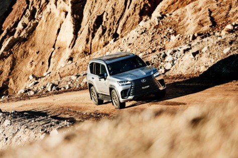 lexus-lx-600-offroad-jaos-ver-is-a-luxurious-off-roader-2022-02-04_14-02-48_509588