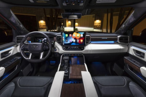 quick-comparison-2023-toyota-sequoia-vs-2022-lexus-lx-600-2022-02-22_14-16-23_072186