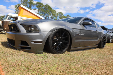 vmps-first-car-show-draws-hordes-of-fords-to-its-florida-facility-2022-02-22_08-15-11_987174