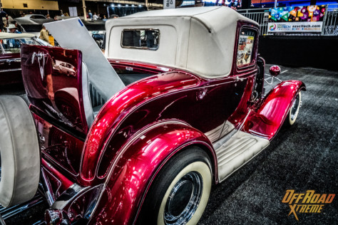 what-is-it-like-at-the-barrett-jackson-auto-auction-2022-02-19_01-08-59_061129