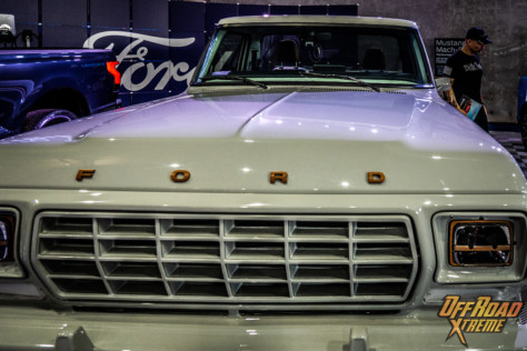 what-is-it-like-at-the-barrett-jackson-auto-auction-2022-02-28_17-00-54_127283