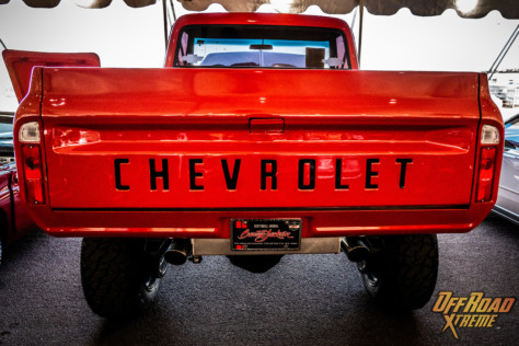what-is-it-like-at-the-barrett-jackson-auto-auction-2022-02-28_20-38-03_103329