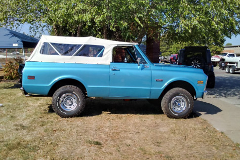 doubling-down-when-one-classic-gmc-jimmy-4x4-truck-just-wont-do-2022-03-30_19-32-01_174961