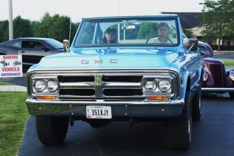 doubling-down-when-one-classic-gmc-jimmy-4x4-truck-just-wont-do-2022-03-30_19-32-05_761135
