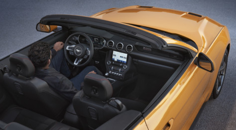 mustang-california-special-debuts-in-europe-as-a-dressed-up-droptop-2022-03-09_13-32-22_639435
