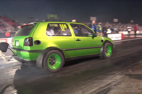 Wild Twin-Engine VW Rips Off 7-Second Pass At TX2K22