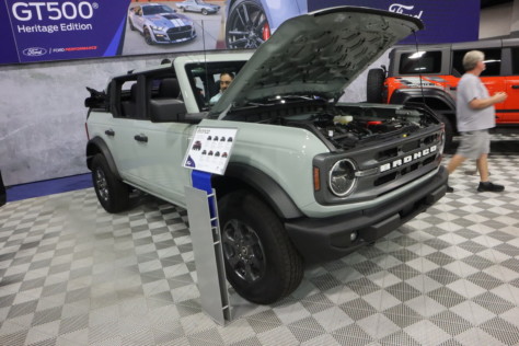 broncos-of-barrett-jackson-bring-in-big-bank-in-palm-beach-2022-04-14_14-55-50_697089