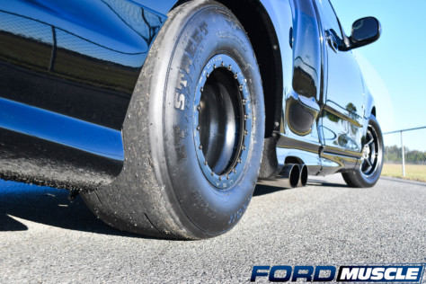 twin-turbo-svt-lightning-street-truck-jolts-the-quarter-mile-with-7s-2022-04-29_08-01-09_538215