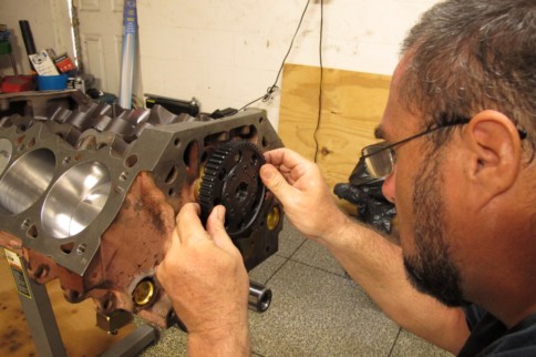Project LA Thumper Gets A Milodon Gear Drive For Precise Timing