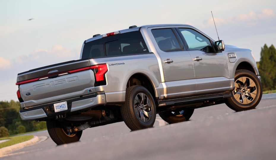 Highway Range Testing The F-150 Lightning Without The Anxiety