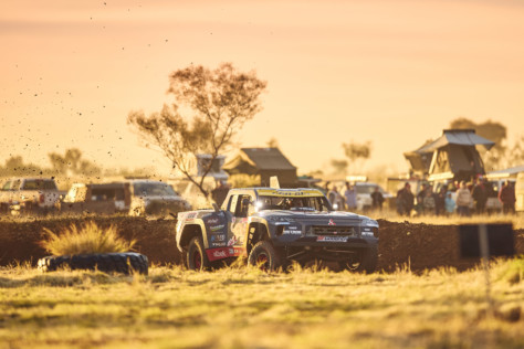 racing-and-win-australias-tatts-finke-desert-race-with-toby-price-2022-06-13_11-38-42_381021