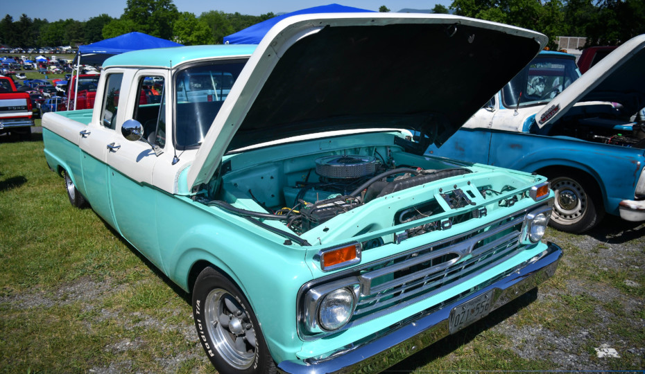 Top Five Slammed Sensations From Carlisle Ford Nationals