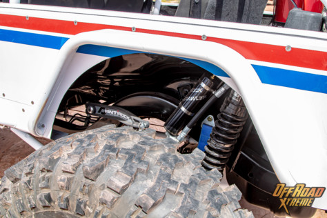 authentic-usps-right-hand-drive-jeep-fully-built-to-haul-the-mail-2022-07-12_10-57-52_961530