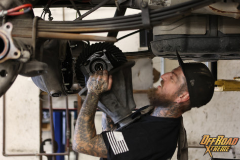 eaton-elocker-installation-on-an-off-road-ready-tundra-2022-07-21_15-49-15_099327