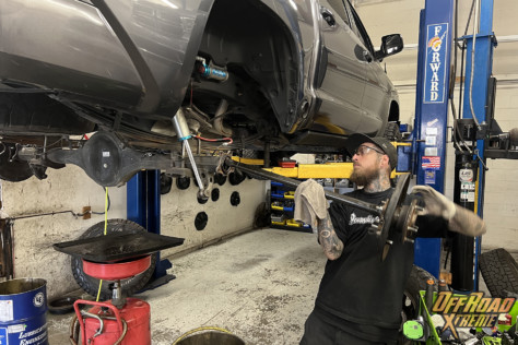 eaton-elocker-installation-on-an-off-road-ready-tundra-2022-07-21_16-01-07_908881